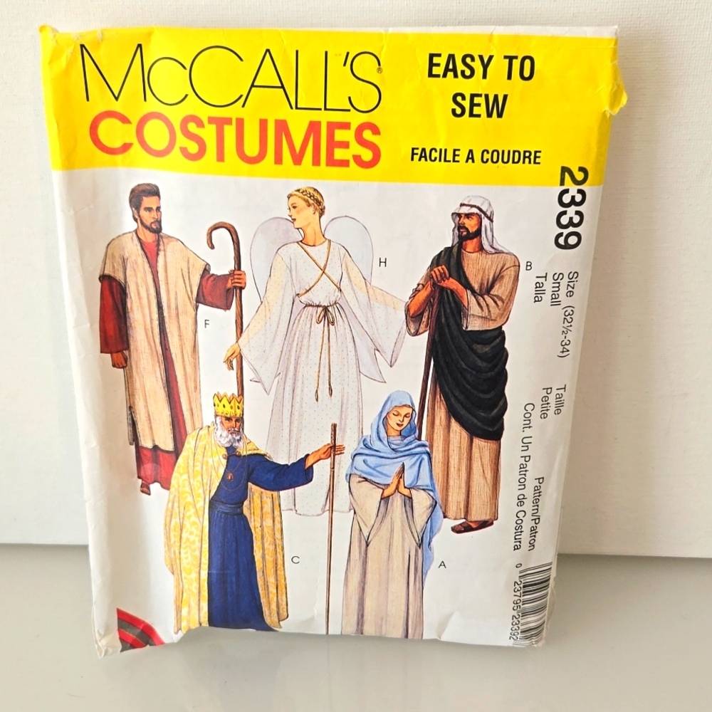 McCalls Easy Sewing pattern  for Nativity Costumes size small.